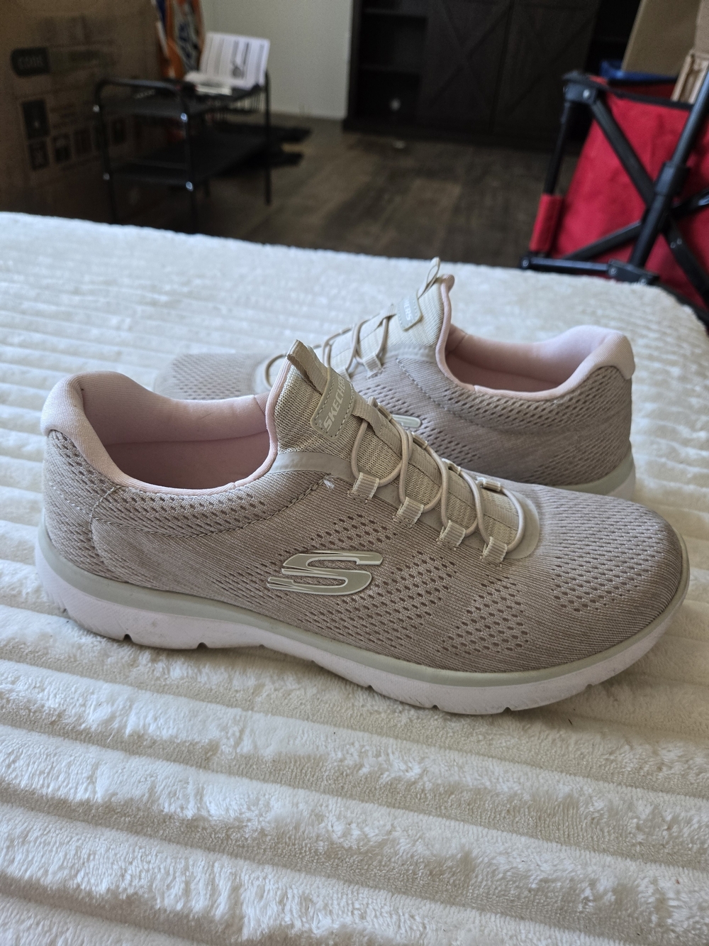 Skechers Women's Beige Pink Memory Foam Athletic Sneakers